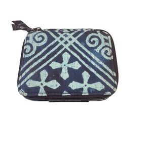 Vera Bradley Blue and White Bath & Body Tool Case